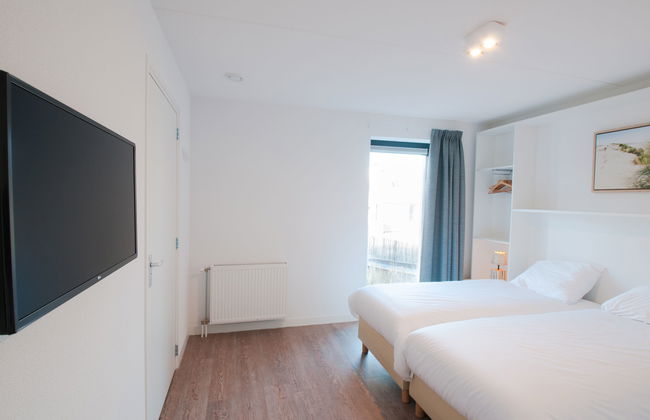 5 bedroom House in Tholen with sauna and hot tub - Photo 8