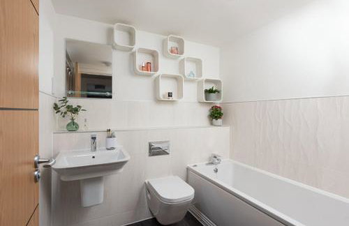 Swanpool View - Walk to Beach - Free WiFi & Parking - Sea & Lake Views - Foto 22