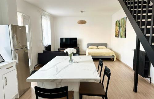 Grand Studio WiFi rapide RER B - Foto 13