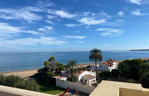 Caleta, ático, 3 dormitorios frente al mar, by Bookindenia - Foto 1