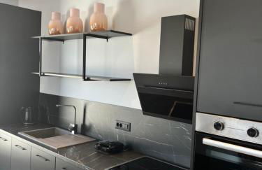 Cora May Central Villa with private pool 200m to the beach - Foto 22