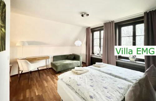 Luxus Ferienhaus Villa EMG München in Moosburg mit Pool, SPA, Kamin, Wald, See für Familien Gruppen bis 24 Personen - Foto 58