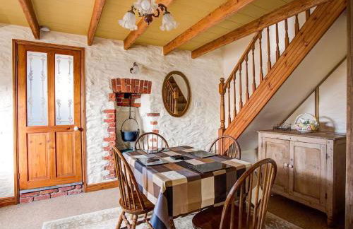 Carole's Cottage - Private Parking, Sea Views, Garden & Close To Harbour & Beach - Foto 2