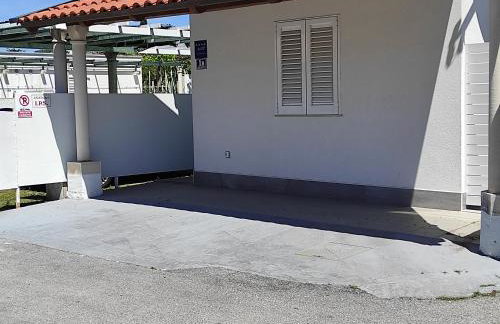 IPS Apartment with free parking - Photo 14