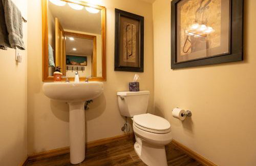 Ski in Ski out Main Street Balcony Hot Tub - Photo 20