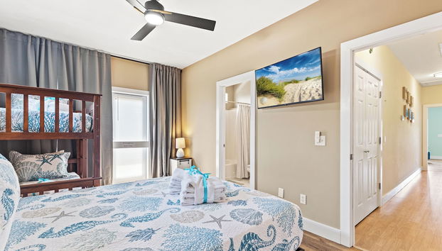 Beach House Spacious 4BR Retreat With Gulf Views & Observation Deck! - Foto 4, Habitación