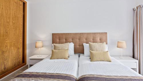 Vale San Antonio Apartments - Photo 2
