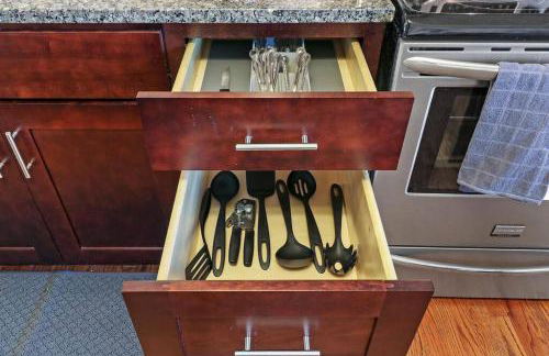 Tranquil 1BR Apartment in Arlington Heights - Salem 3C - Foto 11