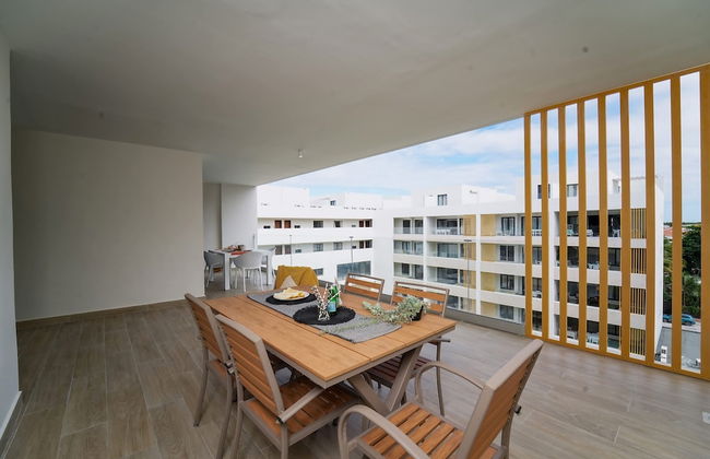 4 Bedroom Beach Penthouse w Private Rooftop - Foto 24