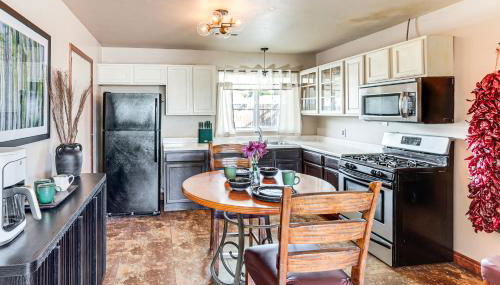 Hike and Golf Farmington Home 1 Mi to Animas River! - Foto 2