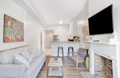 Stars on State in the Heart of Downtown - Photo 12