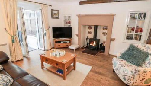 Willow Nook - Photo 2