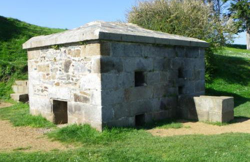 L'ESTRAN, 4 kms des plages, port, GR 34 et 2 h 15 Paris LGV - Foto 22