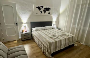 Modern Home near Hospital and City Center - Photo 28