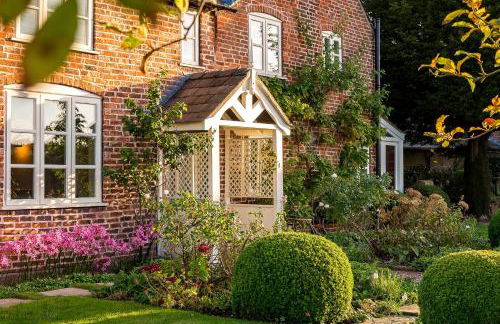 Wheelwrights Cottage - Photo 1