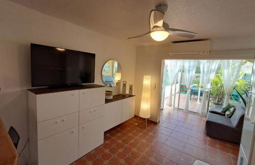 Grand Studio aux Salins - climatisation - terrasse - 90m de la mer - Foto 3