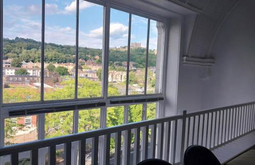 Historic Dover Stay with Stunning Castle View - Foto 1