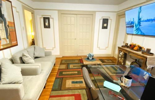 NYC Cozy Private Bedroom with Free Parking & Near Subway - Business & Tourists - Foto 7