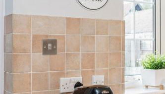 Ascot Pet Friendly 4 Bed House Parking - Foto 5, minibar