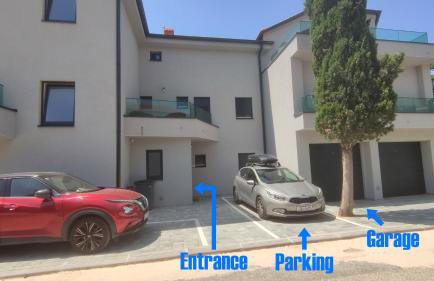 Blue Moon Apartment, now with Jacuzzi - Photo 3