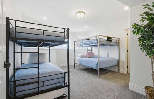 Private Family Home with Hot Tub - Foto 45