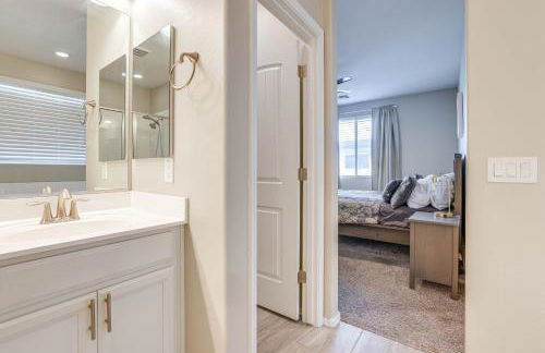 Outdoor Oasis with Pool and Spa Goodyear Getaway - Foto 14