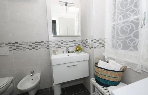 Apartment A lago private beach and parking - Foto 25