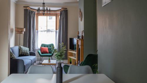 Milton Stays - Cosy 2 Bed House, 2 Floors, 15 min Walk to City Center, for up to 6 - Period Features, Cottage Style, Fireplace, Superfast Wi-Fi, Private Garden, Free On Street Parking - Foto 4