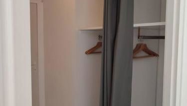 Studio with garden and pool - Foto 3, wardrobe