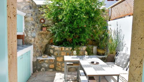 PYRGALI ΠΕΤΡΙΝΟ ΠΥΡΓΑΚΙ ΠΑΤΜΟΣ - Foto 5, Garden