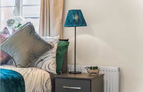 #35 City Home - Sleeps 8 3BDR 2 BR- Bham CC 10 mins - "Perfect for Contractors and Families - Free Parking" - Foto 46