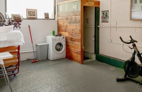 Court Place - Photo 12