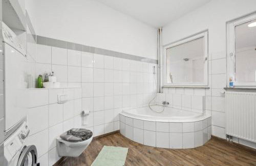 Yello Homes - Loft - Airport & Messe 6 Betten & Wifi - Foto 19