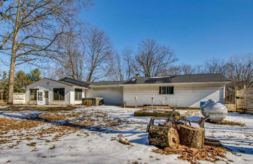 Peaceful Retreat with Private Hot Tub in New Albany - Foto 22