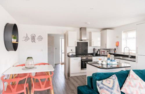 Waveside-Waterside with hot tubResort PoolGym - Foto 6