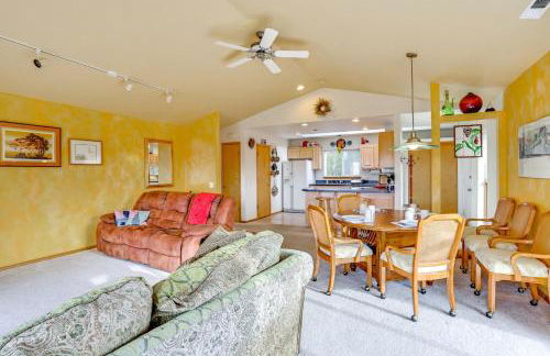 Walk to Lake Padden Bellingham Home with Deck - Foto 7