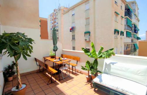 Manuela Nogales Apartments! - Photo 1