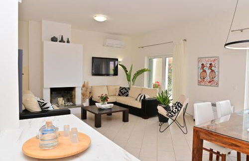 Elia Seaside Villa, Amazing 2-Story Eco Pool House! - Foto 16