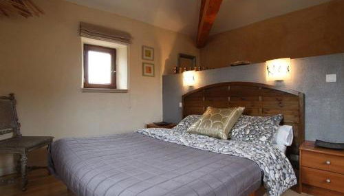 Ancien pigeonnier restauré avec terrasse, terrain clos et équipements bébé à Sarlanges, Retournac - FR-1-582-167 - Foto 2