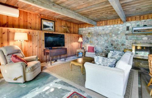 Cozy Cohocton Cottage with Private Beach and Deck! - Foto 7