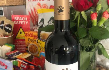 Ocean Drive Deluxe Apartment with complimentary Day Time Beach hut - Foto 29