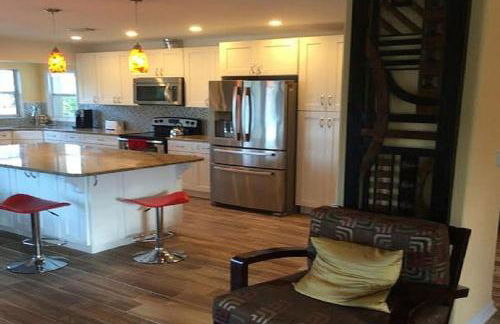 Spacious Beach House Unit,Beautifully Furnished 2 Bed 2Bath./2Min.Walk To Beach - Foto 18