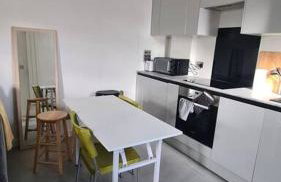 New 3BED Stylish Apartment with Amazing Transport - Foto 3