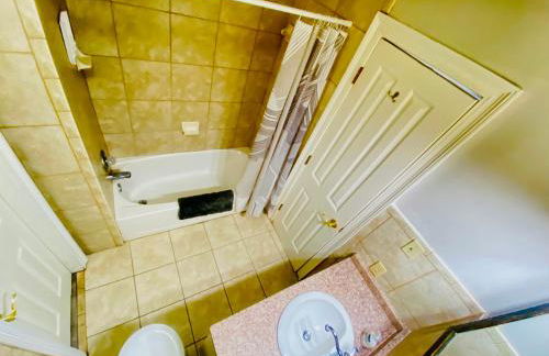 NOLA Condo - Photo 38