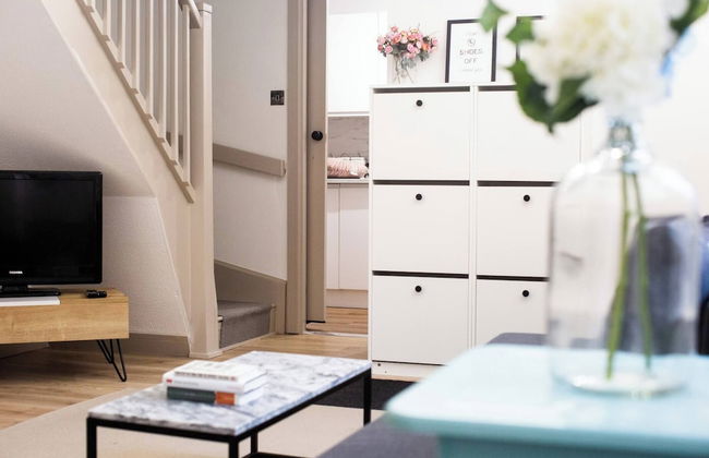 Entire 2 Bedroom House 7m To Station - Foto 31