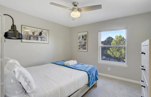 Spacious Rockrimmon Getaway - Sleeps 14 - GameRoom - Foto 28