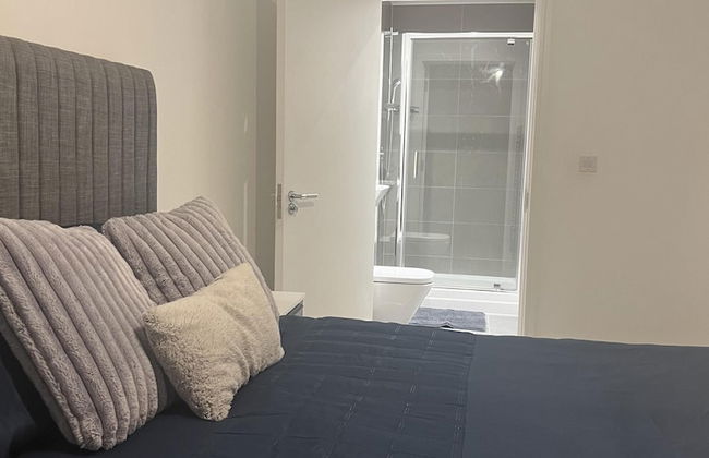 Riverside Retreat in Barking - Photo 32