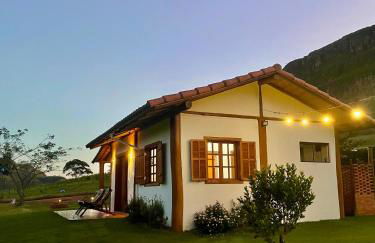 Chale Vale das Cachoeiras - Foto 2