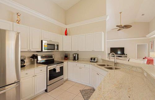 Briarwood- Terrazzo Lane with Lake View - Foto 16