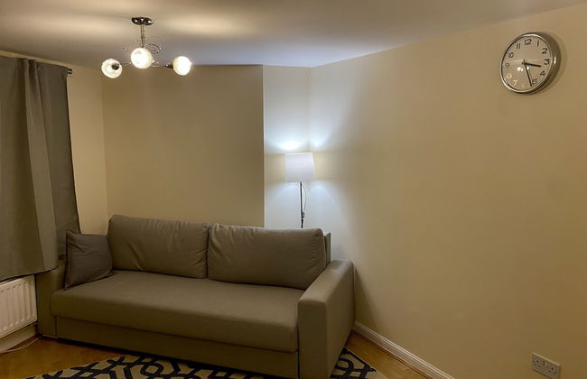 Impeccable 2-bed Apartment in London - Foto 19